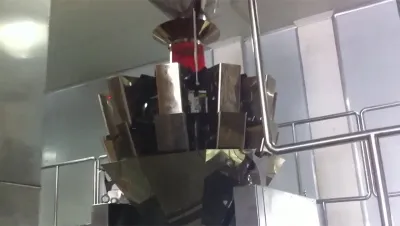 ماكينة تعبئة الأكياس الجاهزة (عبوات الوجبات الخفيفة الجاهزة للأكل)